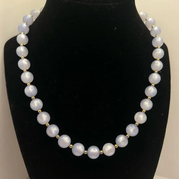 Vintage Beaded Gemstone Design Necklace Pale Blue Lavender Gold Accent Beads - Picture 3 of 3